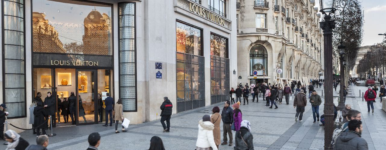 Pop-up store sur les Champs-Élysées: un levier stratégique puissant