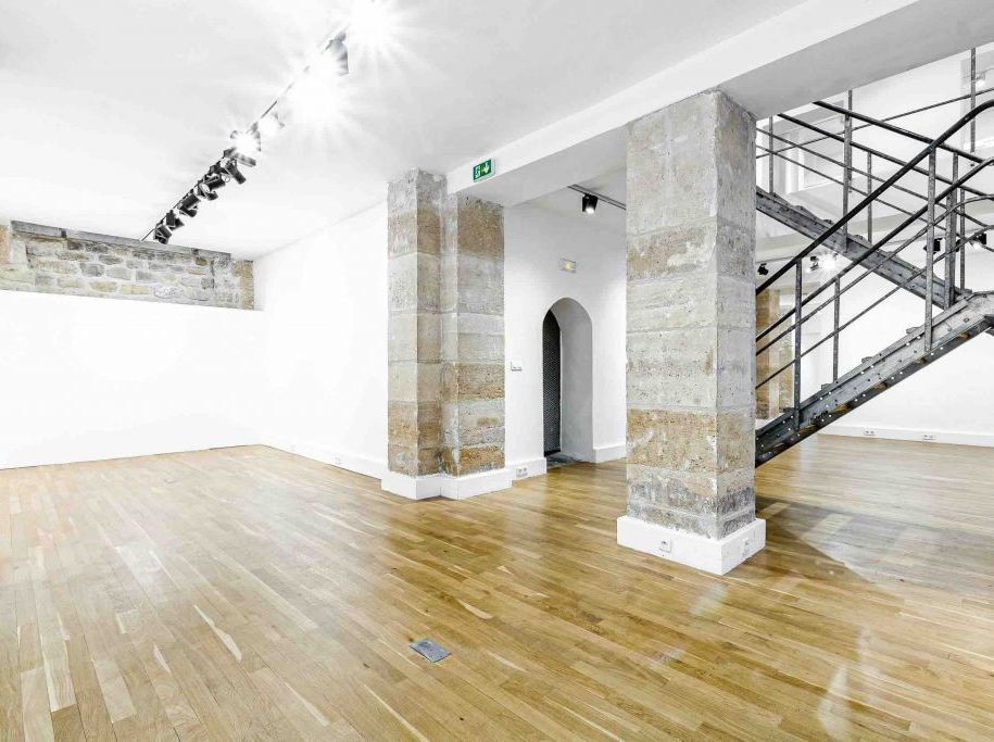 75003-340-125-Archives