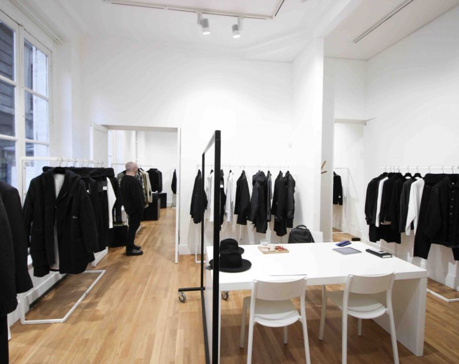 75003-115-122-Archives