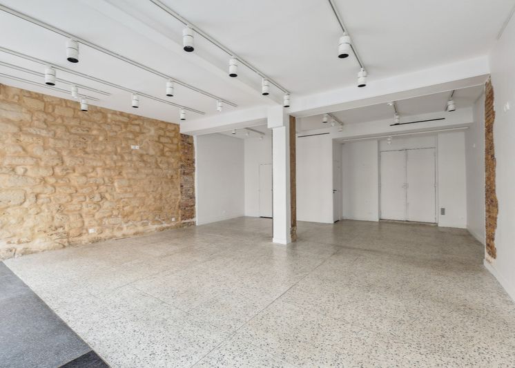 75003-90-130-Archives