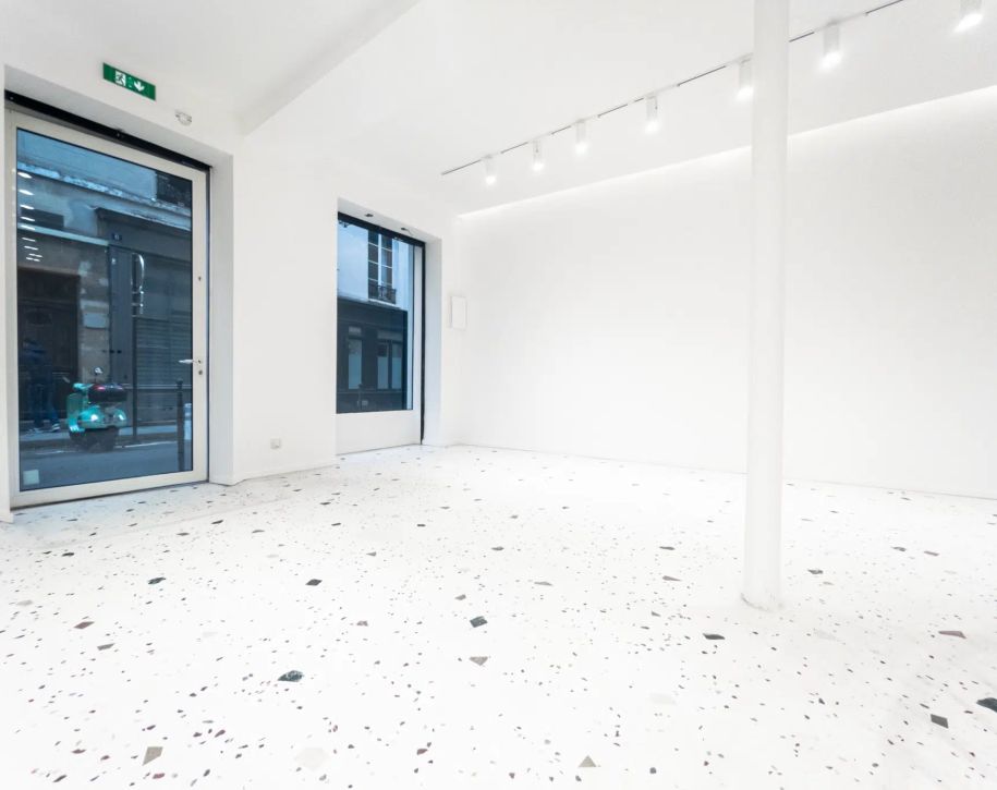 75003-57-295-Archives