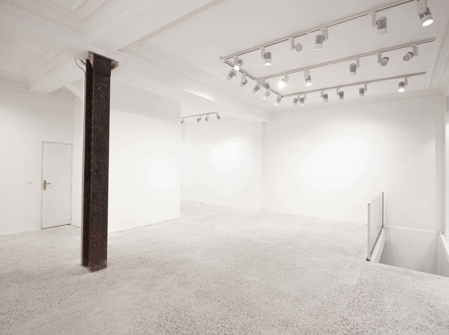 75003-130-155-Sainte-Avoye