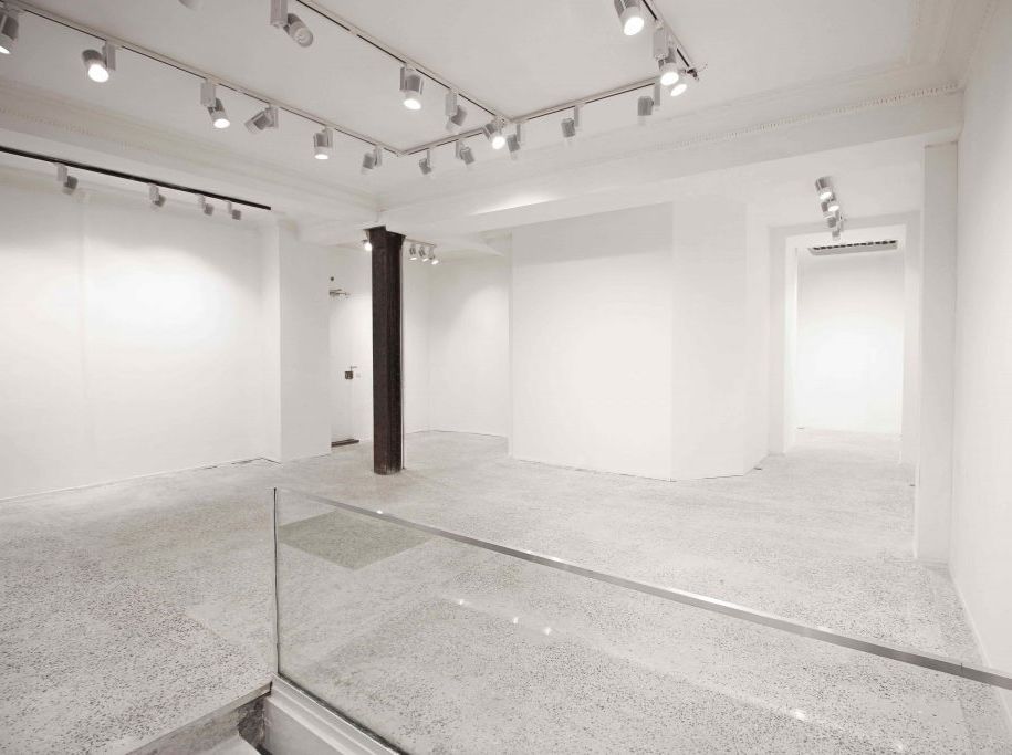 75003-130-155-Sainte-Avoye