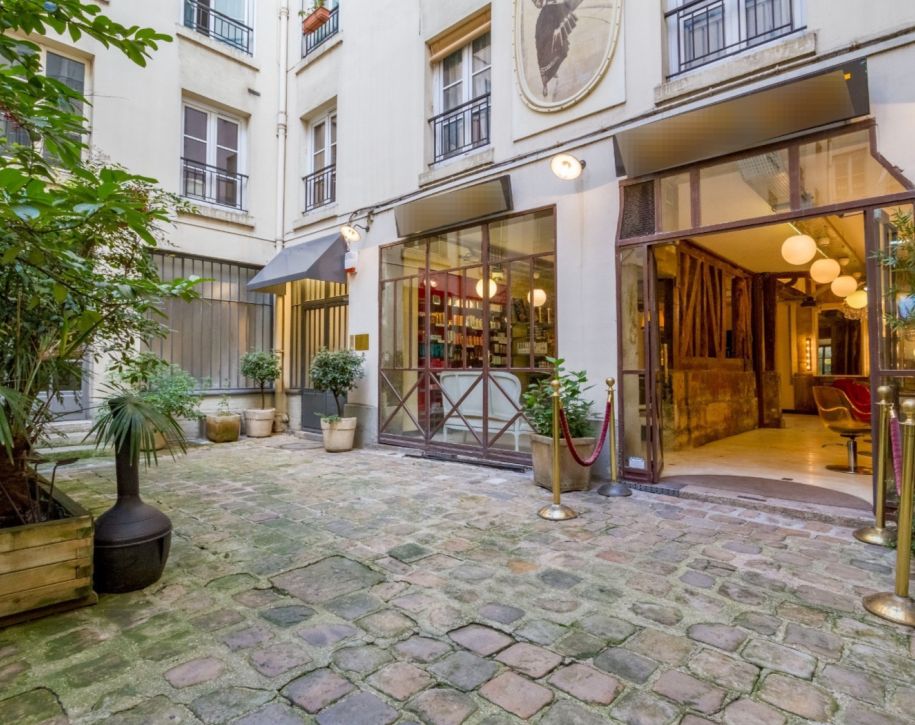 75006-80-427-Saint-Germain-des-Prés