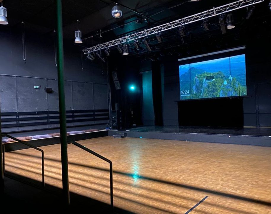 75018-1300-491-Clignancourt