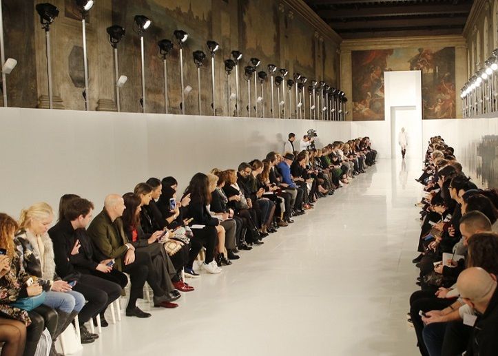 75007-360-523-Invalides