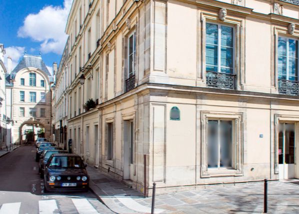 75004-100-459-Notre-Dame