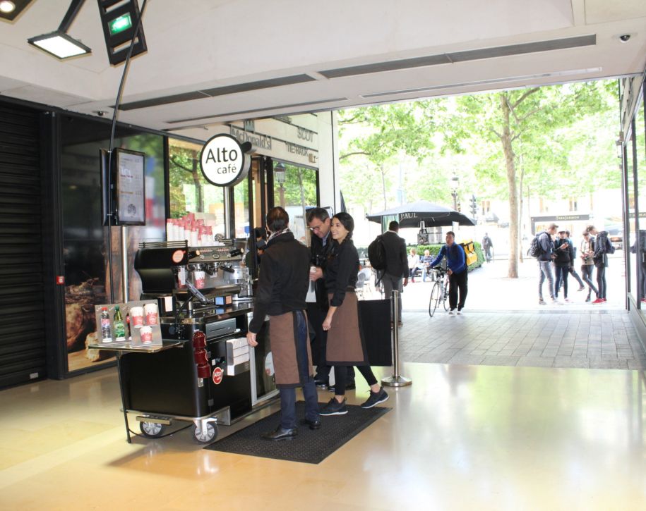 75008-6-1562-Champs-Élysées