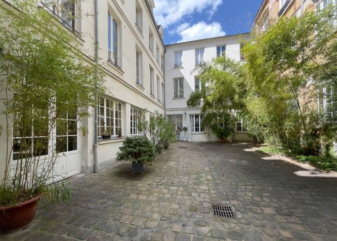 75003-130-92-Archives