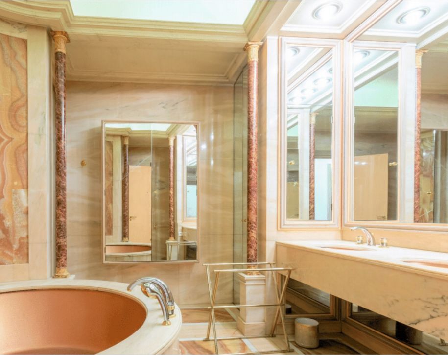 75008-340-330-Champs-Élysées