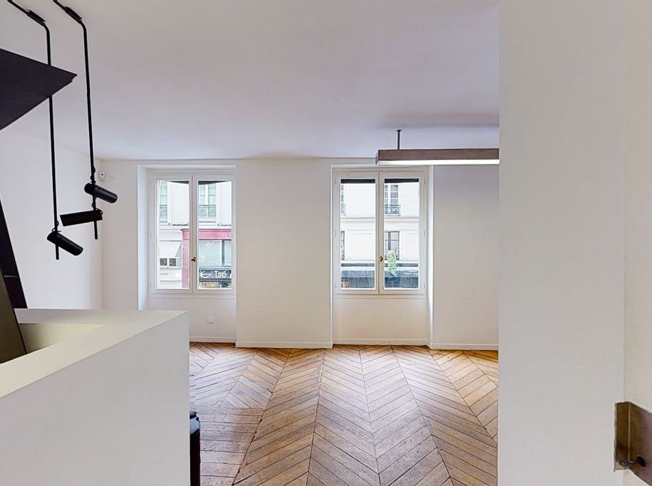 75001-85-24-Palais-Royal