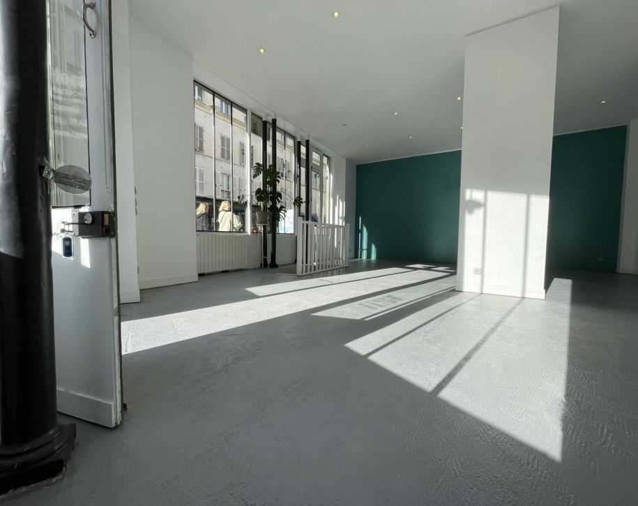 75010-110-27-Porte-Saint-Martin