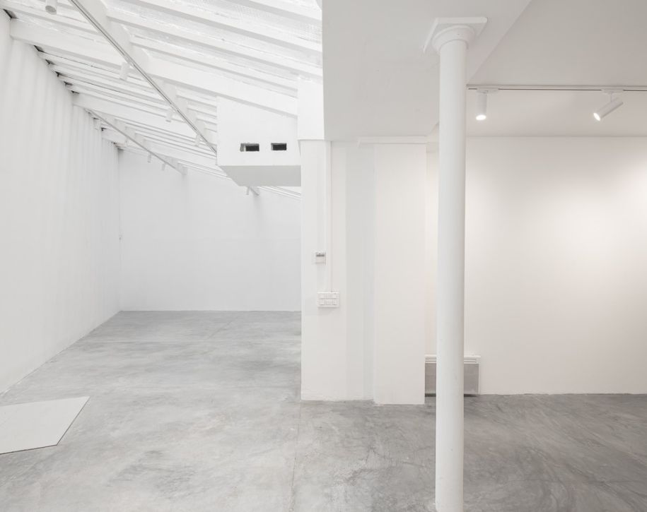 75003-226-35-Archives