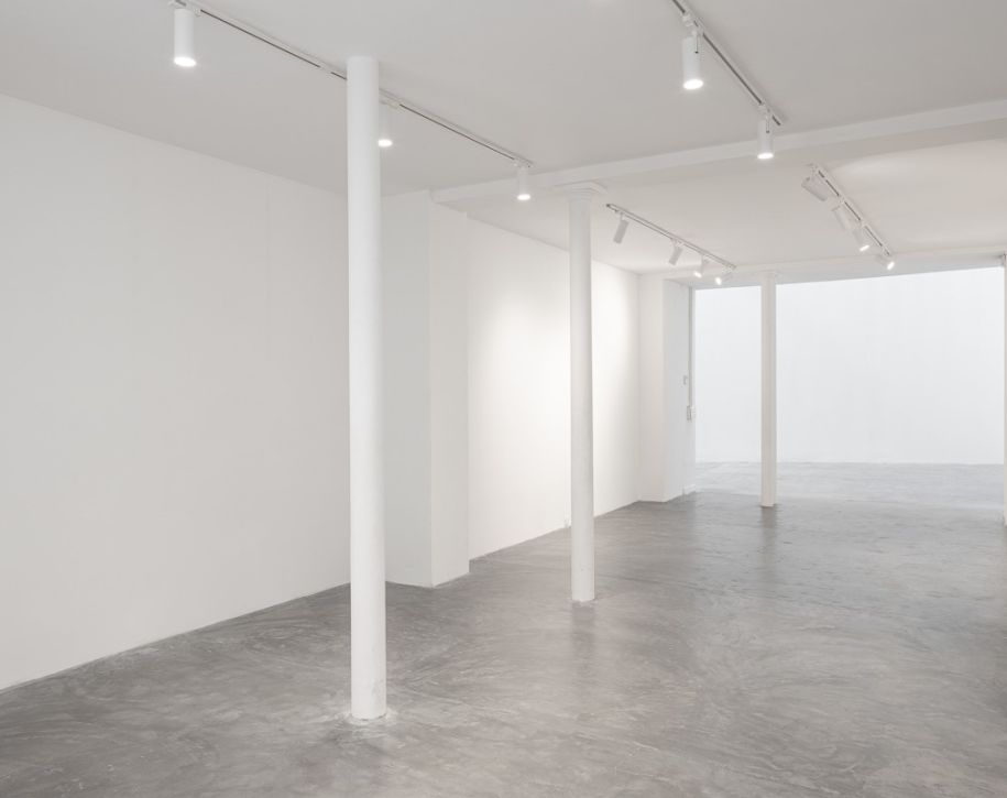 75003-226-35-Archives