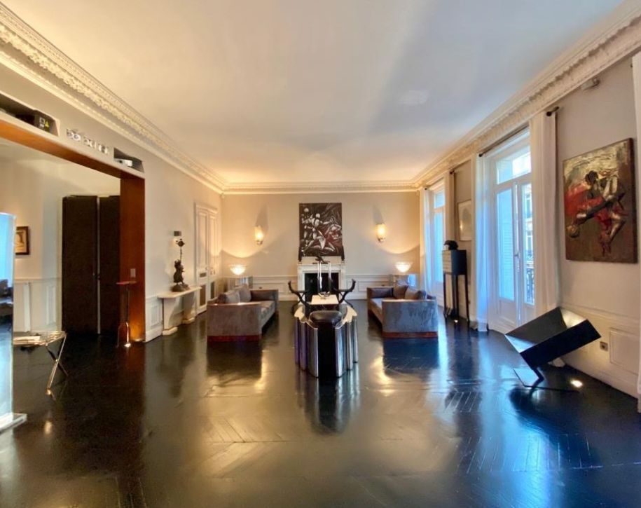 75008-220-178-Champs-Élysées