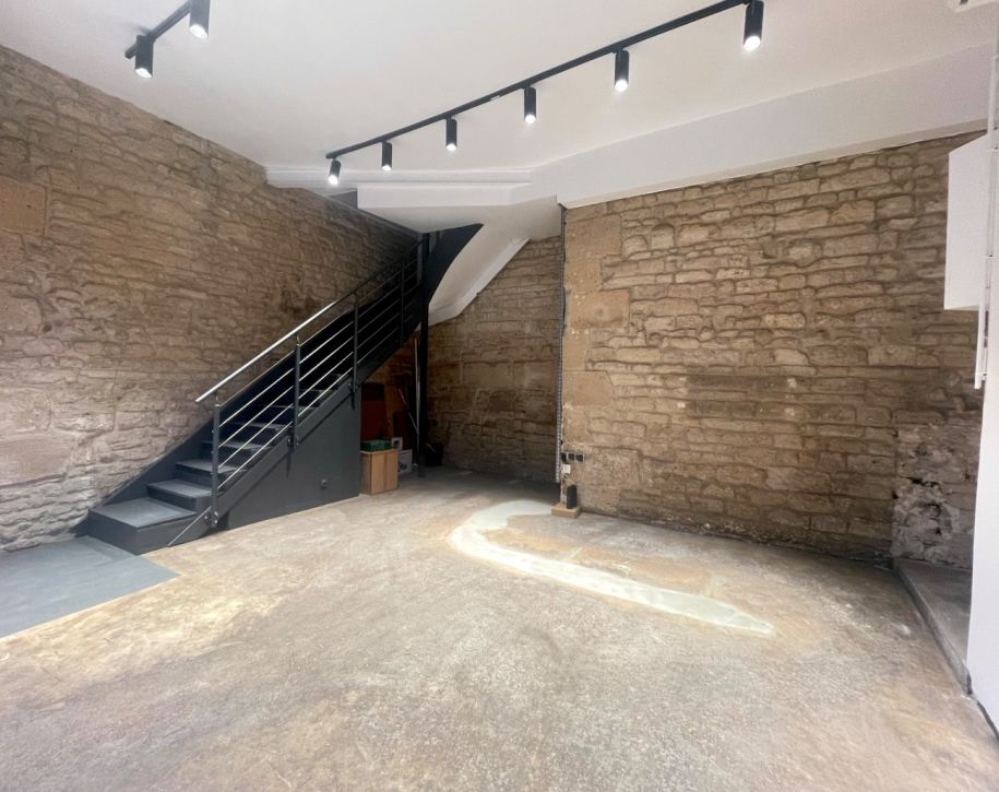 75003-40-108-Archives