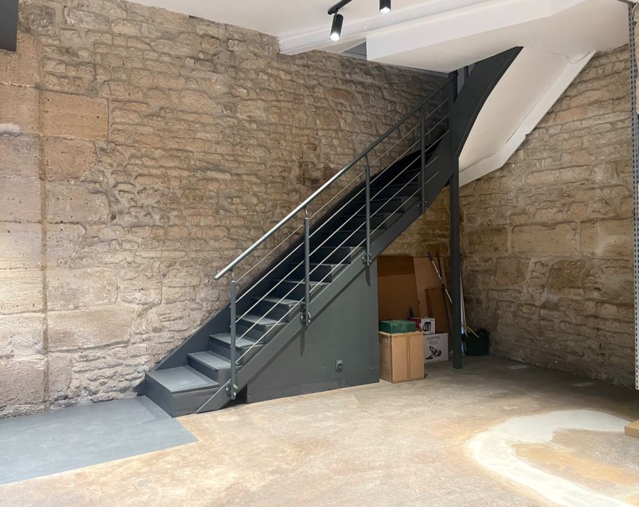 75003-40-108-Archives