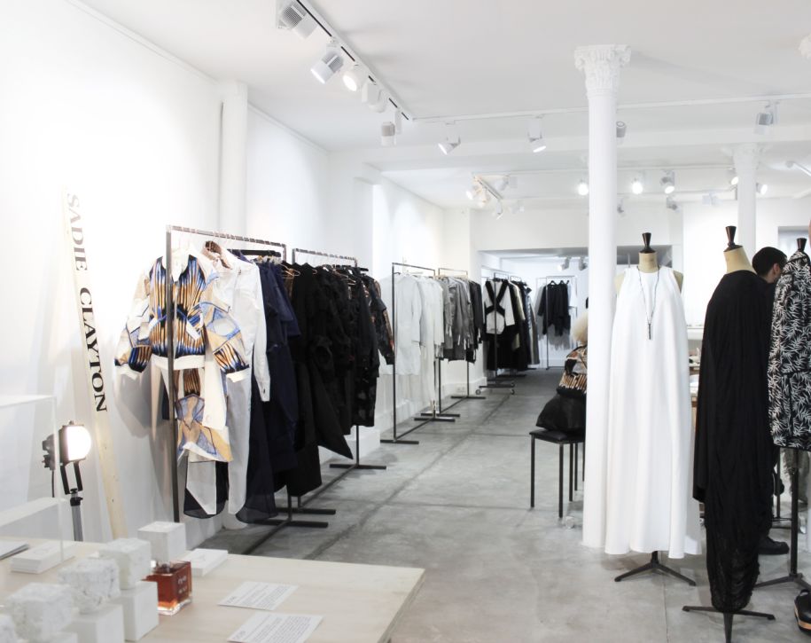 75003-200-151-Sainte-Avoye