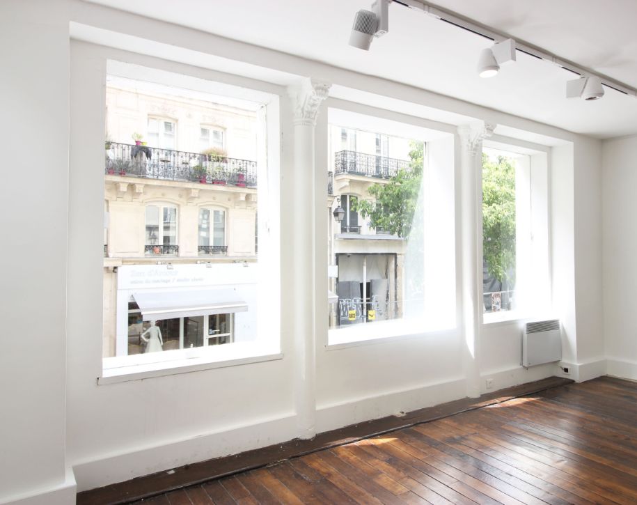 75003-200-151-Sainte-Avoye