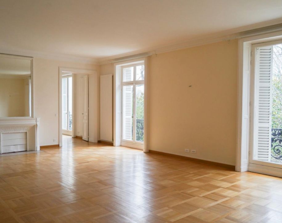 75008-450-368-Europe