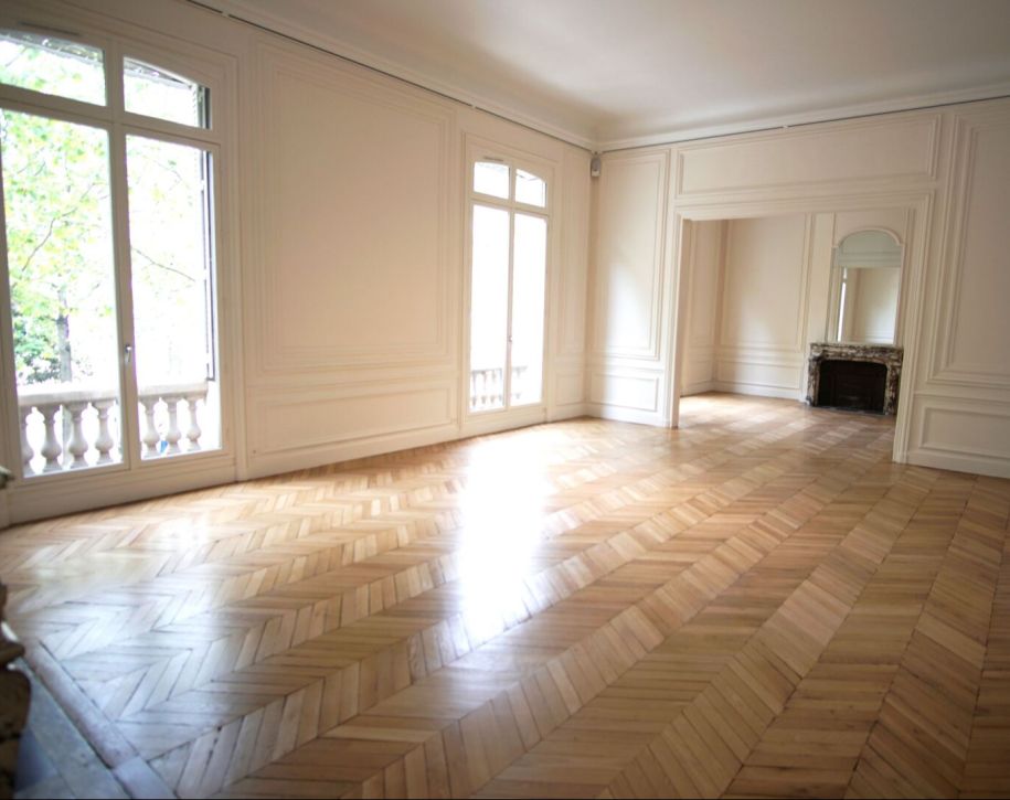 75007-350-547-Invalides