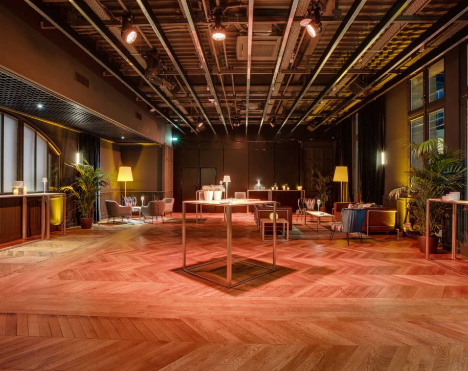 75008-450-1628-Europe