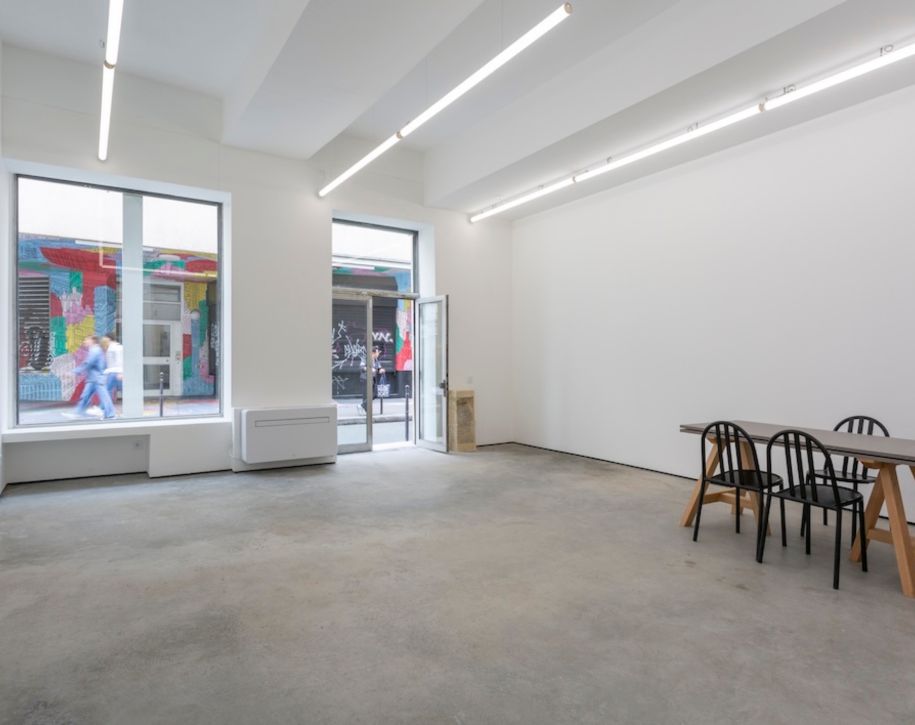 75003-110-1760-Sainte-Avoye