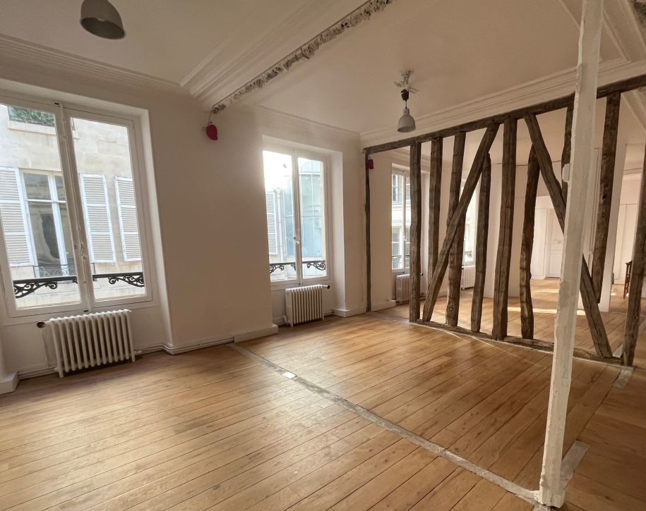 75001-130-303-Place-Vendôme