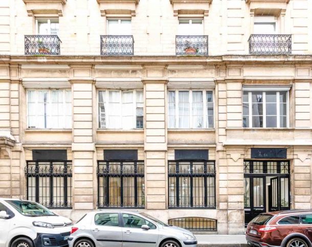 75003-340-125-Archives