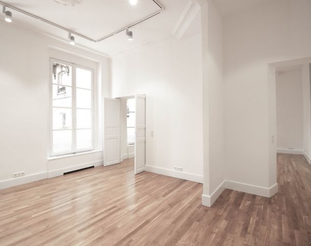 75003-115-122-Archives