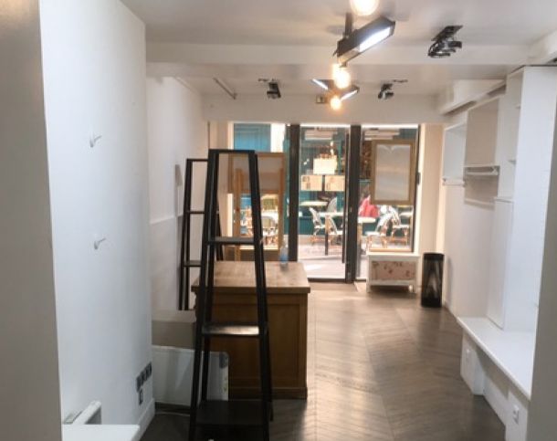 75006-40-378-Saint-Germain-des-Prés