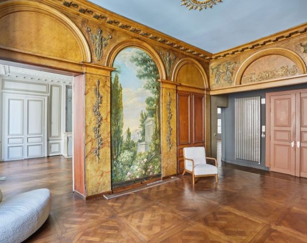 75001-160-102-Palais-Royal