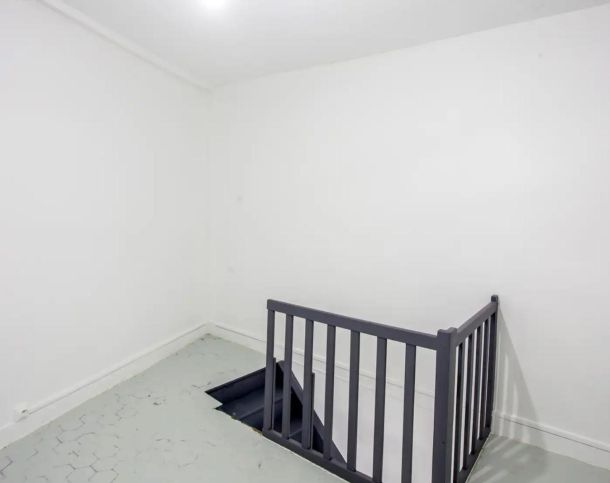 75003-50-104-Archives