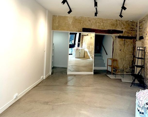 75003-50-104-Archives