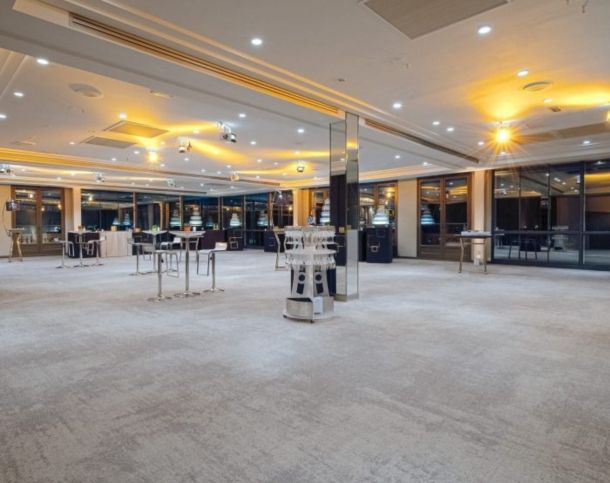 75008-1760-1640-Champs-Élysées