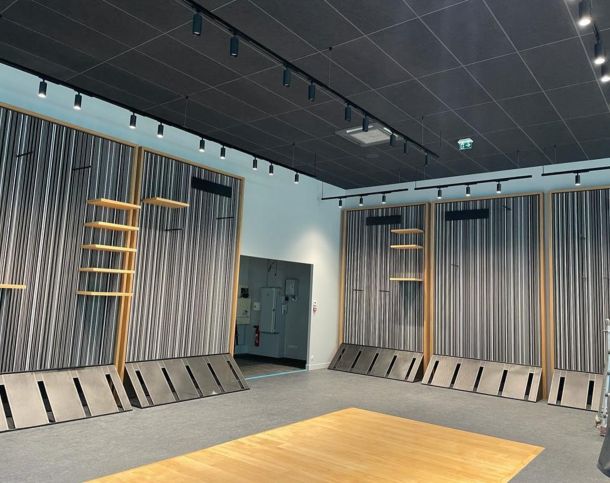 75002-187-1751-Vivienne