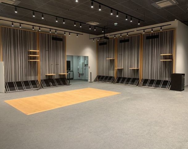 75002-187-1751-Vivienne