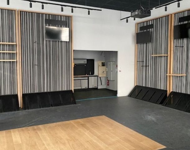 75002-187-1751-Vivienne