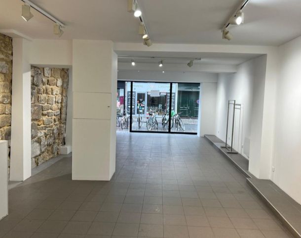 75003-81-244-Arts-et-Métiers