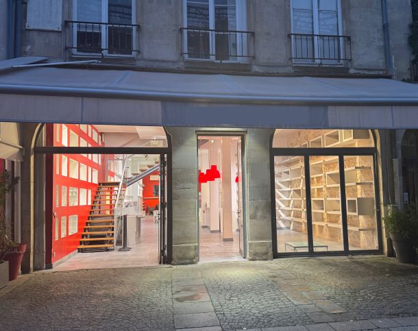 75004-385-310-Saint-Merri