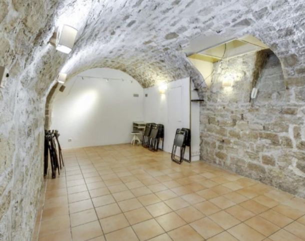 75003-140-311-Sainte-Avoye