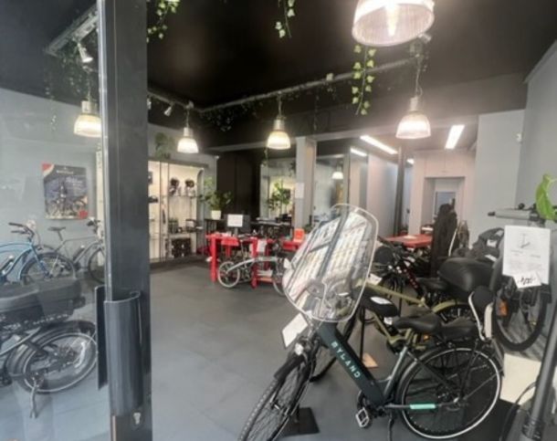 75002-107-1737-Vivienne