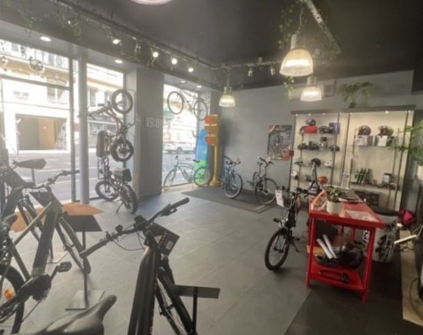 75002-107-1737-Vivienne