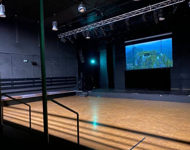 75018-1300-491-Clignancourt