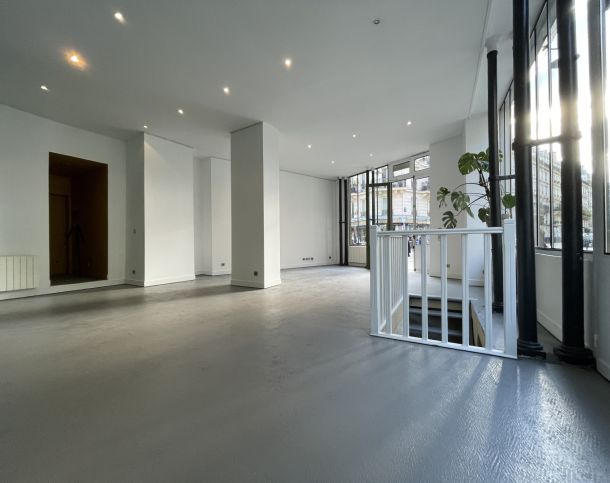 75010-110-27-Porte-Saint-Martin