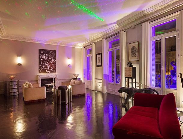 75008-220-178-Champs-Élysées