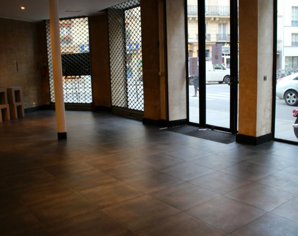 75001-240-154-Halles