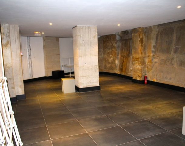 75001-240-154-Halles