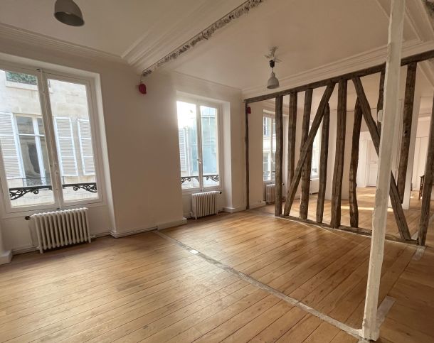 75001-130-303-Place-Vendôme