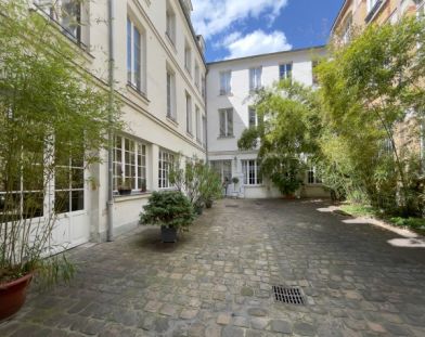 75003-130-92-Archives